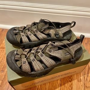 Keen Men’s Newport H2 Sandal